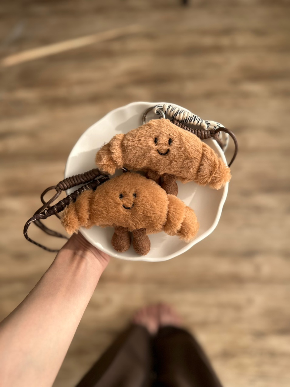 چارم کروسان همراه با بافت کد 649