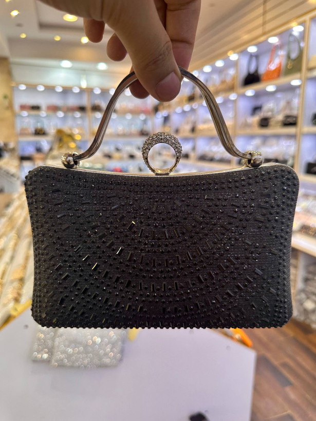 کیف مجلسی زنانه یراق نقره ای کد 970