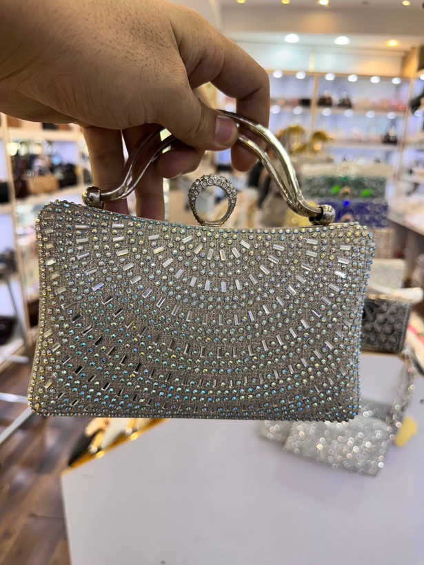 کیف مجلسی زنانه یراق نقره ای کد 970